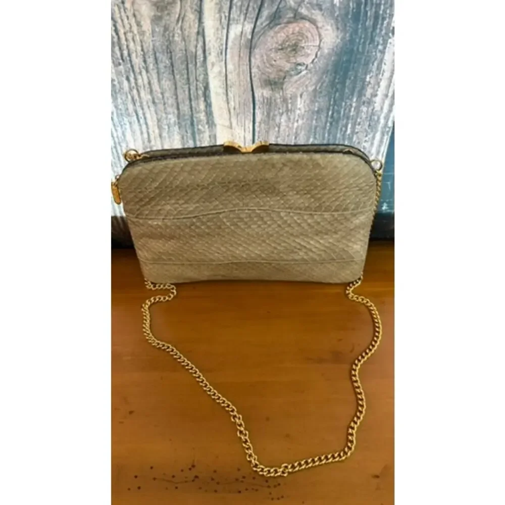 Salvatore Ferragamo‎ Women's Gray Snakeskin Clutch & Heels Set Size 8 Formal